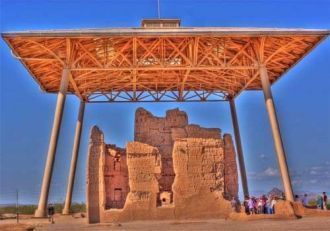 В 1932 году над руинами сооружена крыша 