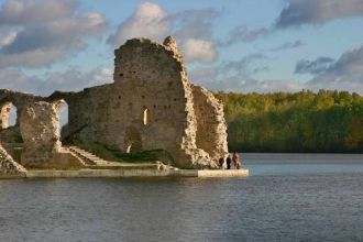 После заполнения Плявиньского водохранил