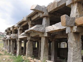 Руины Хампи находятся в штате Карнатака,