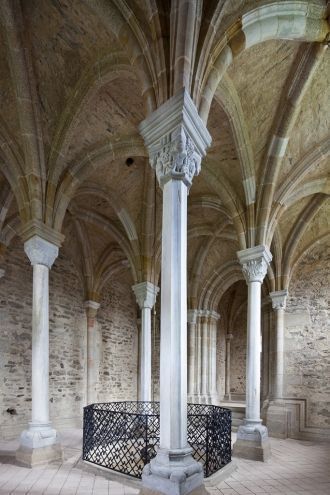 Летний дворец считается композиционно из