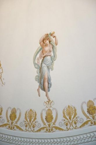 Работы по внутреннему убранству были вып