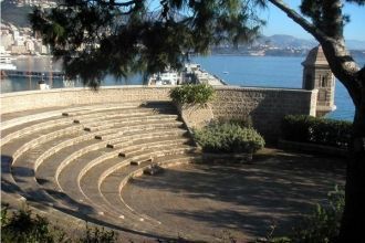 В 1953 году форт восстановили и переобор