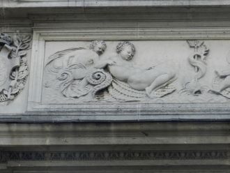 Личный вклад Гужона был в том, чтобы он 