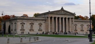 Здание Глиптотеки было спроектировано ар