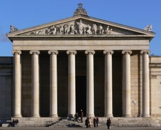 Портик Глиптотеки