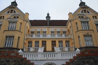 Вилла Хайма Френкеля. Парадный вход