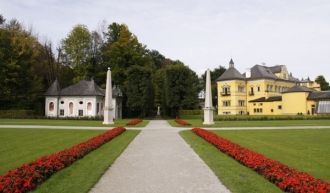 В середине 18 века первоначальный парк б