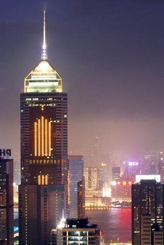 Небоскрёб, в свою очередь, условно разде