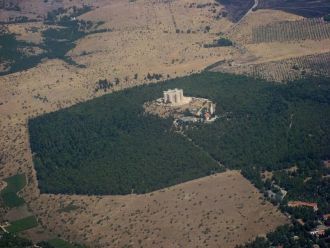Кастель-дель-Монте в переводе с итальянс