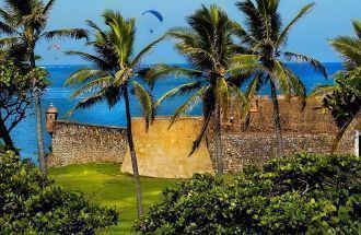 Вид на океан и на крепость.