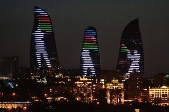 Одна из ночных подсветок Огненных башень