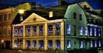 Дом Седерхольма. Фото ночью.