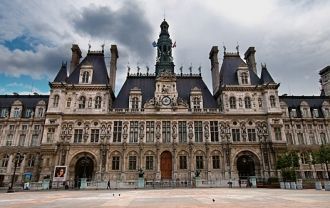 Отель-де-Виль (с фр. Hôtel de Ville) пер