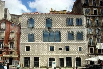 Дом Бикуш в Лиссабоне.