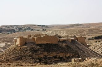 Расположение Замка Шобак.