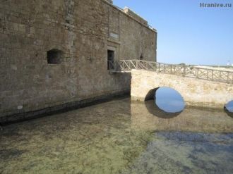 Арочный мост Портовой крепости.