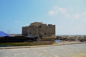 Более, чем за век до землетрясения, в 11