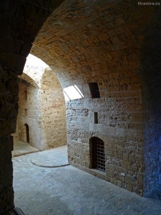 Внутренние своды Портовой крепости.