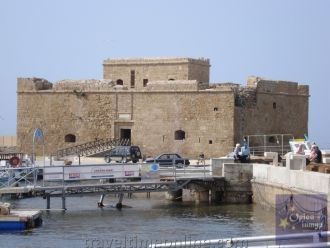 Когда-то стена Пафосского форта тянулась