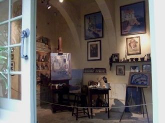 Один из залов в Нормандском доме.