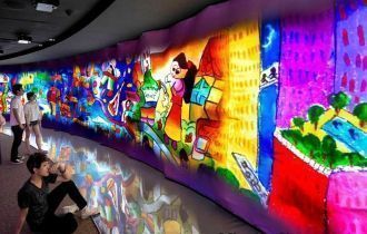 Галерея в Дискавери Центре.