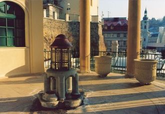 Колоннады с минеральной водой в Карловых