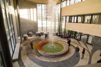 Гейзер, Гейзерная колоннада.