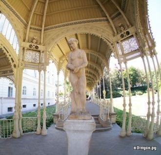 Карловы Вары. Питьевая галерея – Карлова