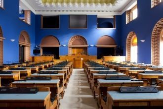 Зал заседаний Рийгикогу в замке Тоомпеа,