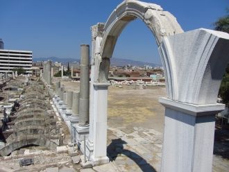Агора в Измире.