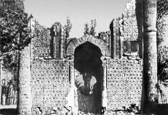 Мавзолей Айша-Биби. XI – XII века.