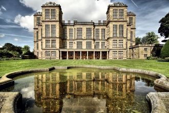 Самая богатая женщина Великобритании Бес