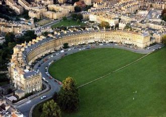 Большая часть домов Королевского полумес