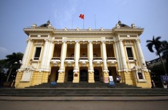 После конца Революции, августа 1945, Опе