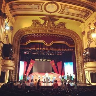 Изначально сцена театра использовалась и