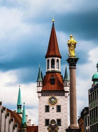 После сокрушительного обвала и пожара ба