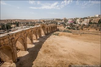 Считается, что первые поселения на месте