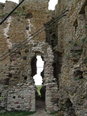 Внутрений двор замка Тоолсе