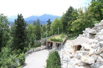 Зоопарк расположен на горе Нордкетте.