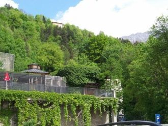 Одной из главных задач зоопарка, являетс