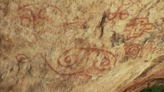 Есть также пещеры, где обнаружены останк