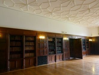 Библиотека загородного дома Вэйкхерст-Пл