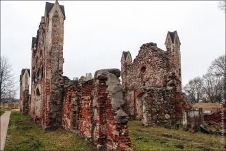 В 1979 году замок пострадал от пожара и 