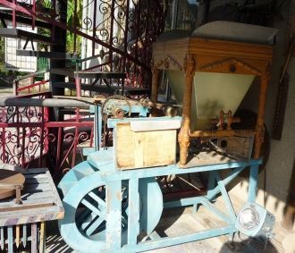 В одном из отделов музея стоит большой, 