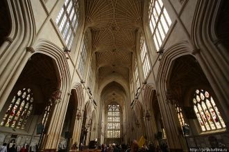 Батское аббатство — английская готика во