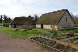 Деревню посещают специалисты-археологи, 