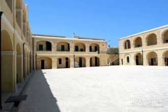 Плац внутри форта.