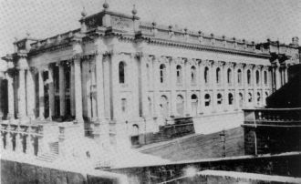 В середине 19-го века театр продали част
