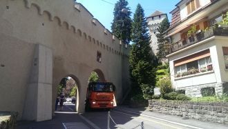 Древние камни не затихли и не молчат. Он