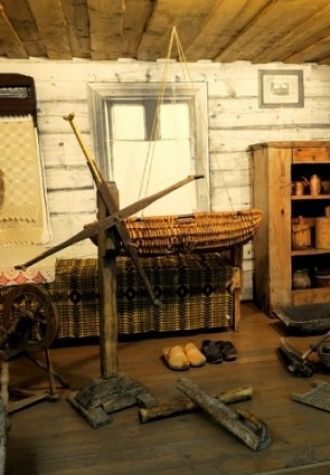 В Бирштонском музее посетителей встречае